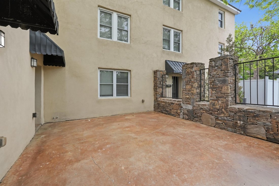 Heber Springs, AR, United States 5 - 18176161