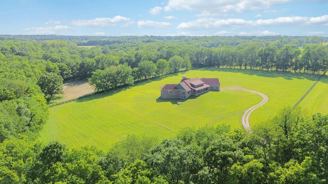House in Midway, Kentucky, United States 3 - 18176975