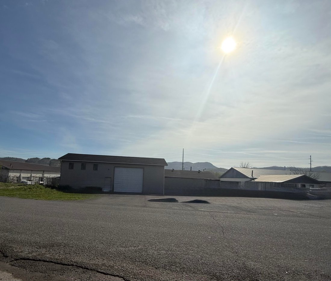 Apartment in Middlesboro, Kentucky, United States 5 - 18176945