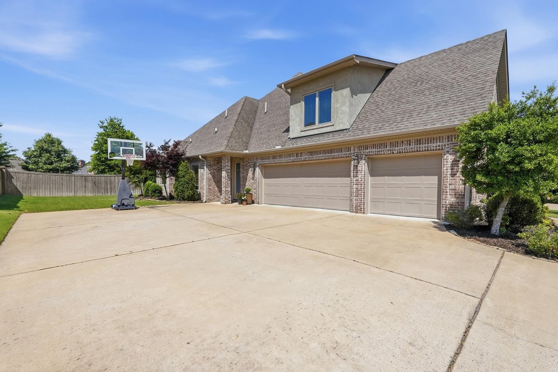 House in Benton, Arkansas, United States 3 - 18176305