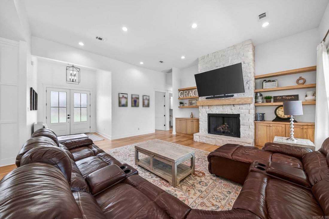 House in Cabot, Arkansas, United States 5 - 18175708