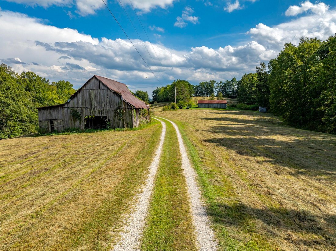 House in Wellington, Kentucky, United States 3 - 18177072