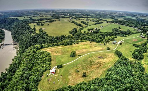 House in Harrodsburg, Kentucky, United States 1