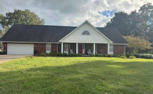 House in Williamsburg, Kentucky, United States 1