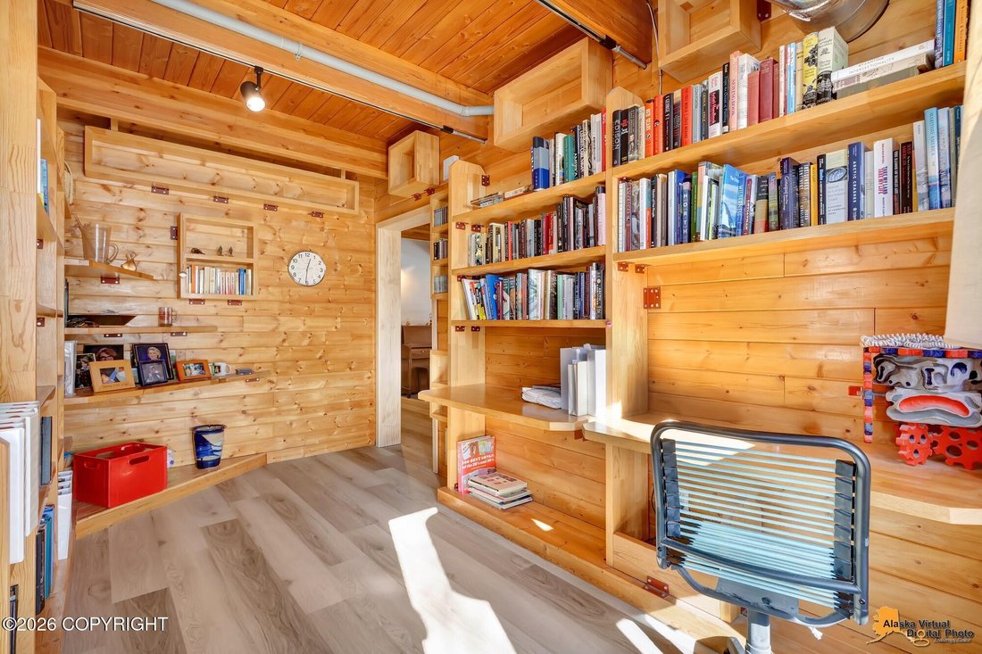 House in Anchorage, Alaska, United States 5 - 18175614