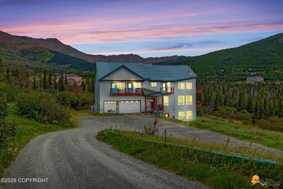 Anchorage, Alaska, United States 1 - 18175833
