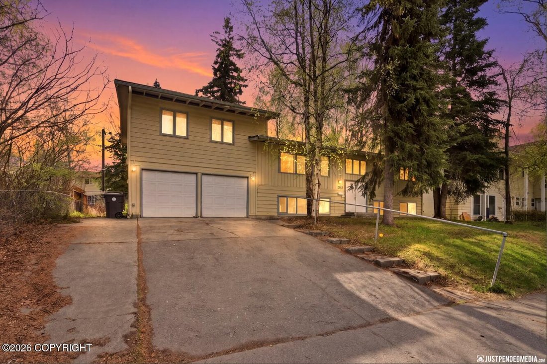 House in Anchorage, Alaska, United States 1 - 18175593