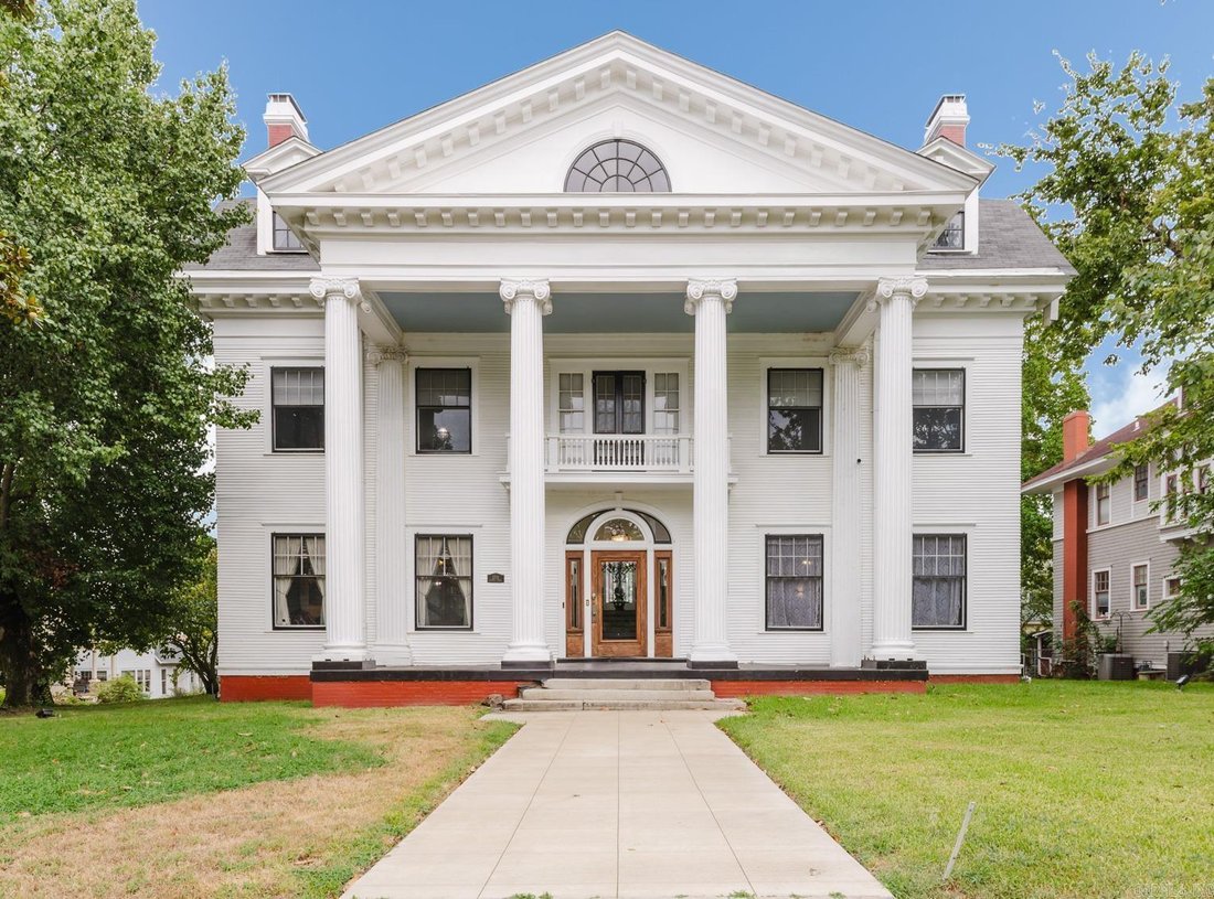 House in Cammack Village, Arkansas, United States 1 - 18176487