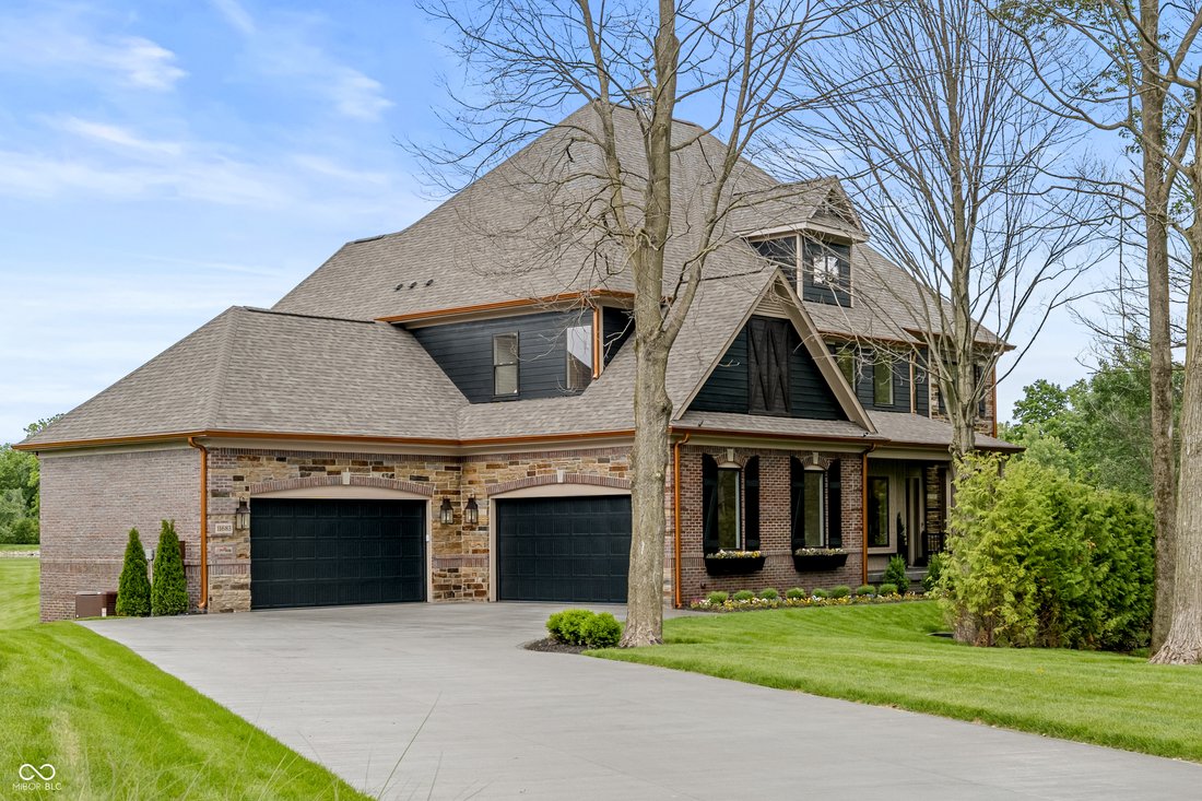 House in Zionsville, Indiana, United States 3 - 18178095