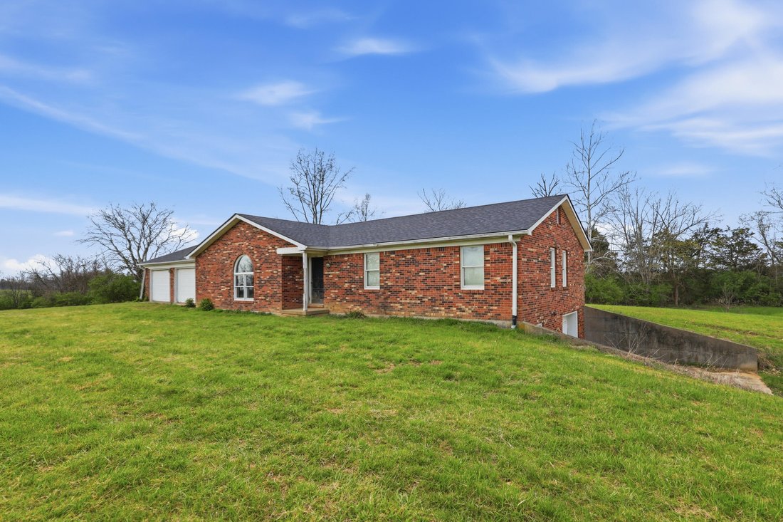 House in Lawrenceburg, Kentucky, United States 1 - 18177026