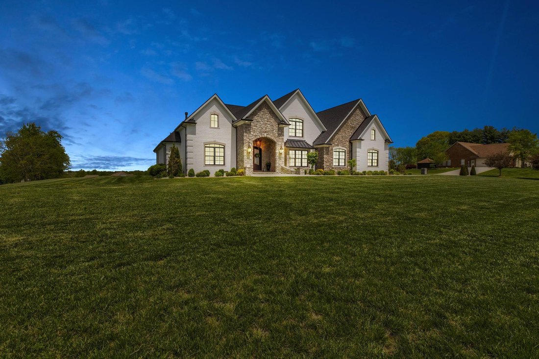 House in Mount Sterling, Kentucky, United States 2 - 18177256