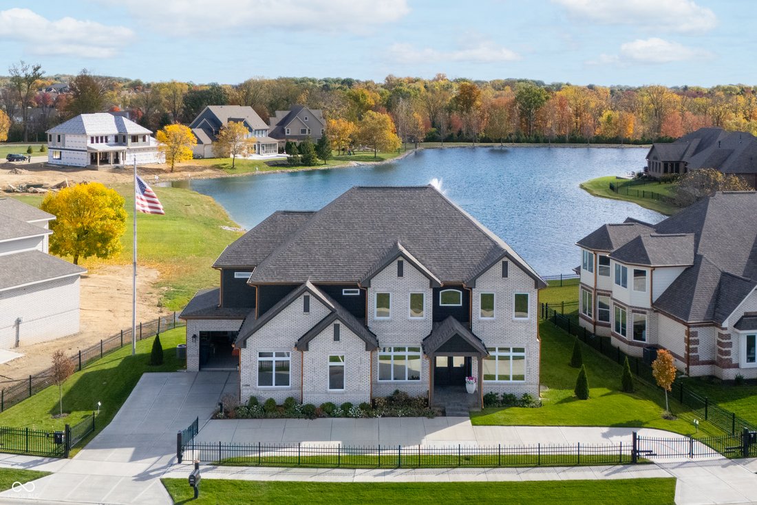 House in Zionsville, Indiana, United States 2 - 18177614