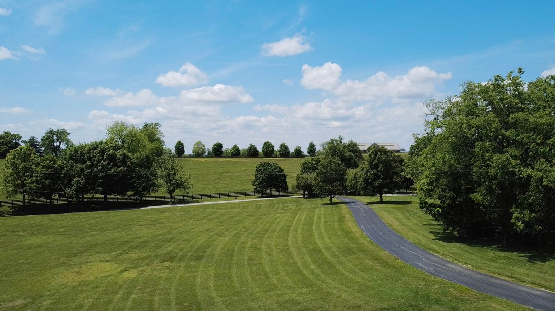 House in Versailles, Kentucky, United States 3 - 18176964