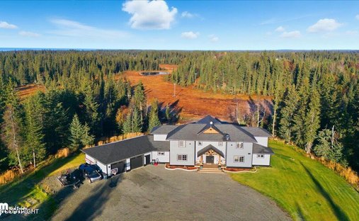 House in Anchor Point, Alaska, United States 1