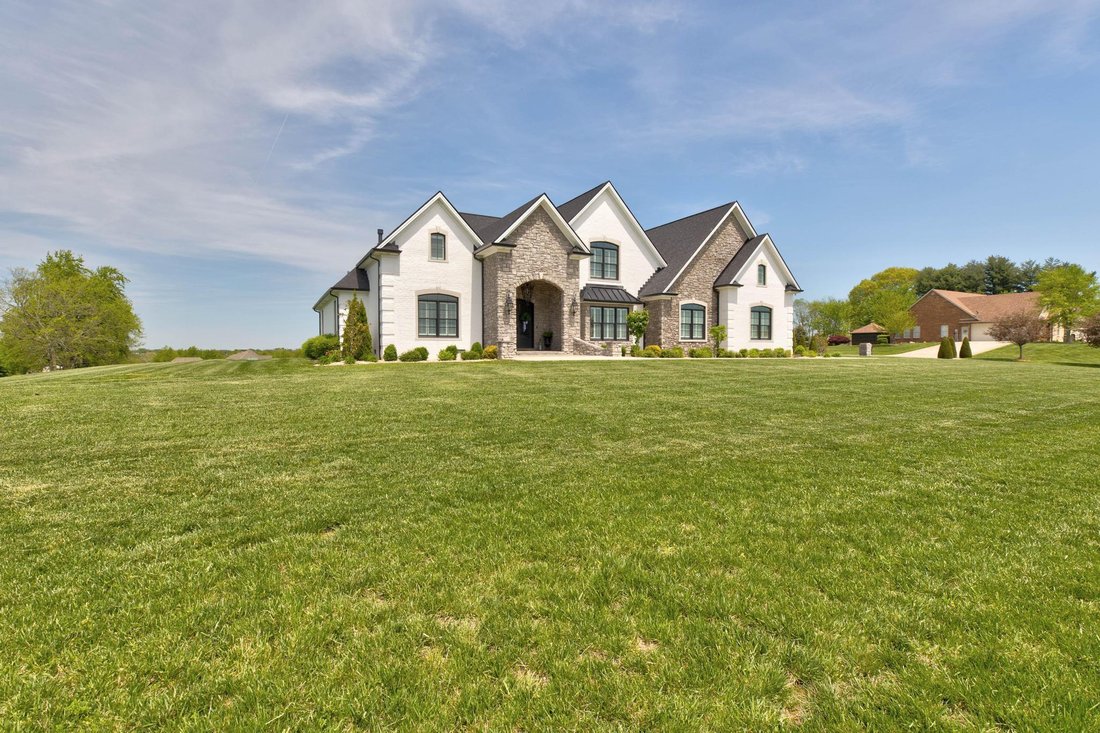 House in Mount Sterling, Kentucky, United States 3 - 18177256