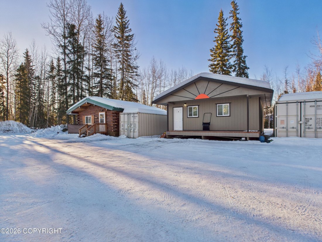 North Pole, Alaska, United States 2 - 18175565