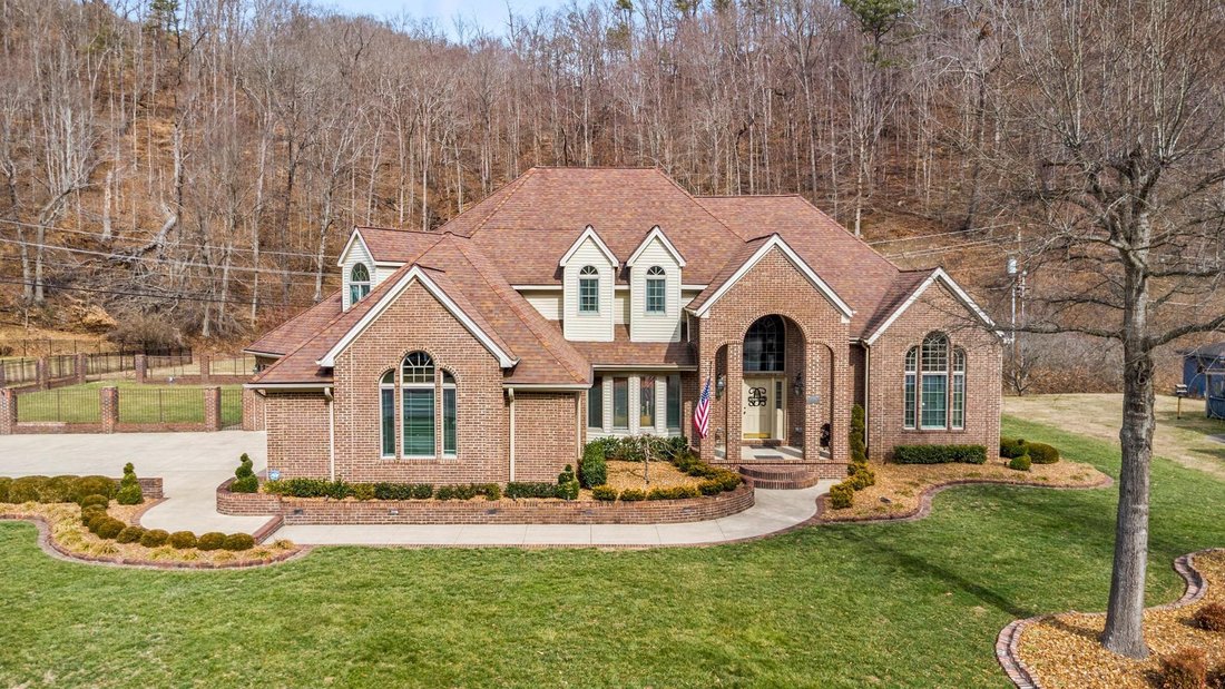 House in Pikeville, Kentucky, United States 1 - 18177066