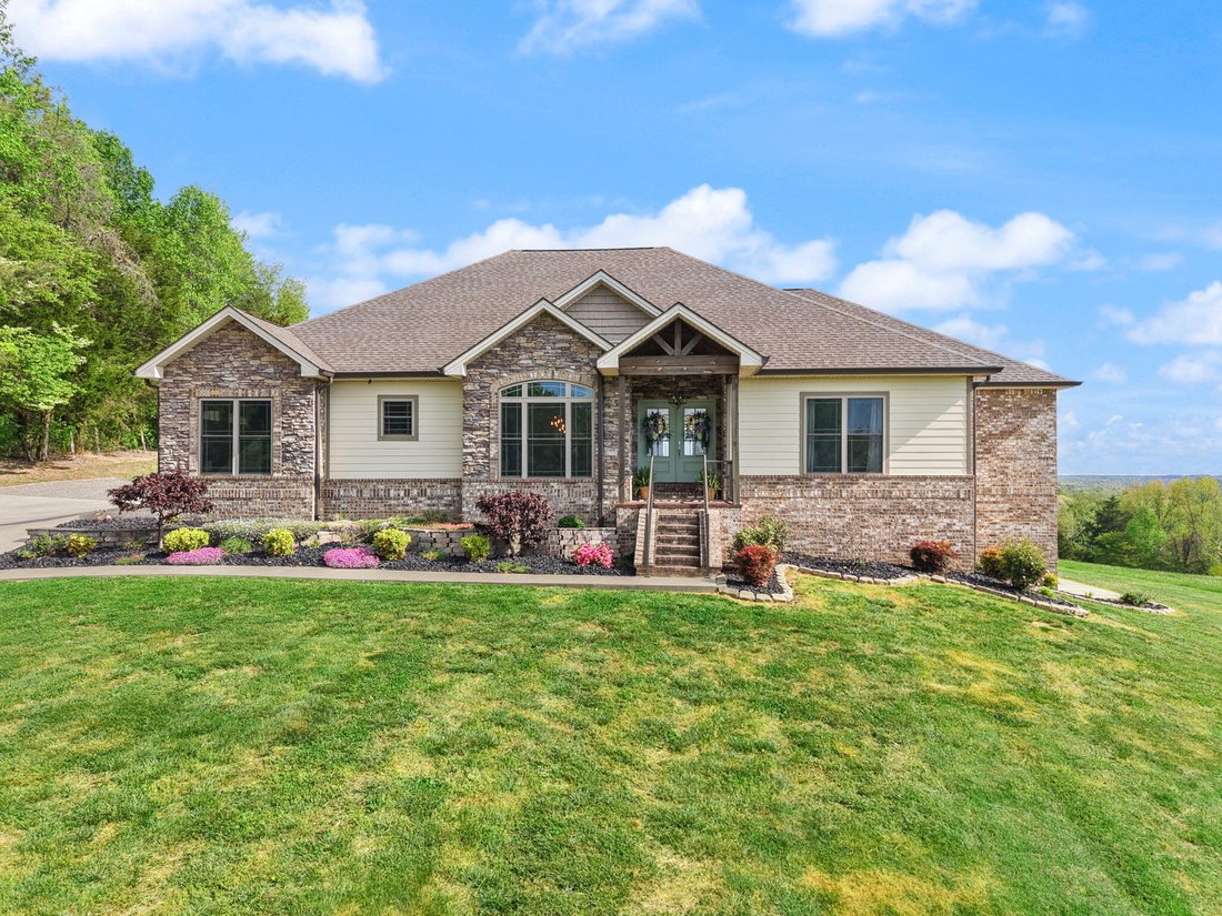 House in Science Hill, Kentucky, United States 3 - 18176903