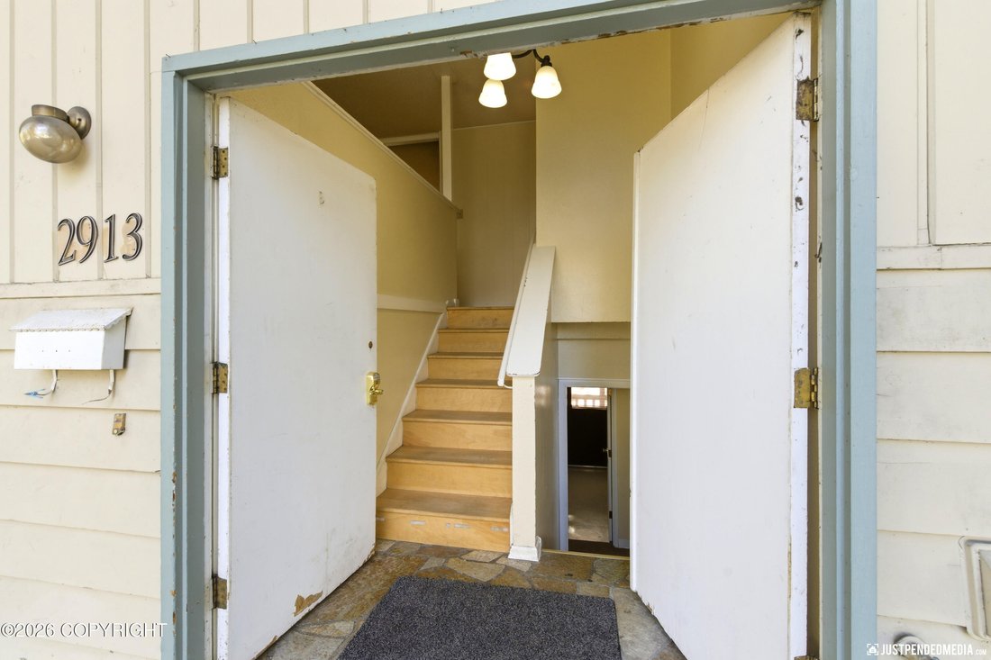 House in Anchorage, Alaska, United States 5 - 18175593