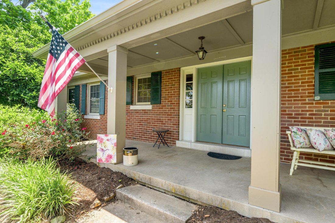 House in Versailles, Kentucky, United States 4 - 18177031