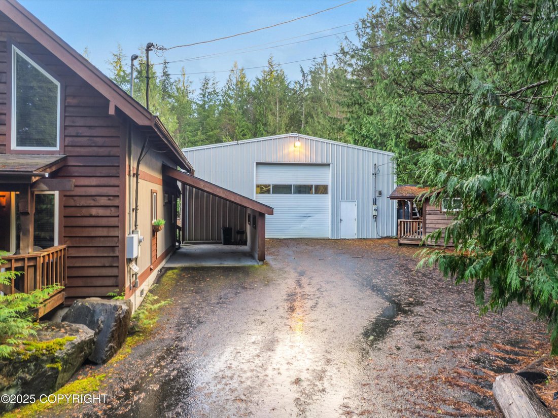 House in Ketchikan, Alaska, United States 3 - 18175493
