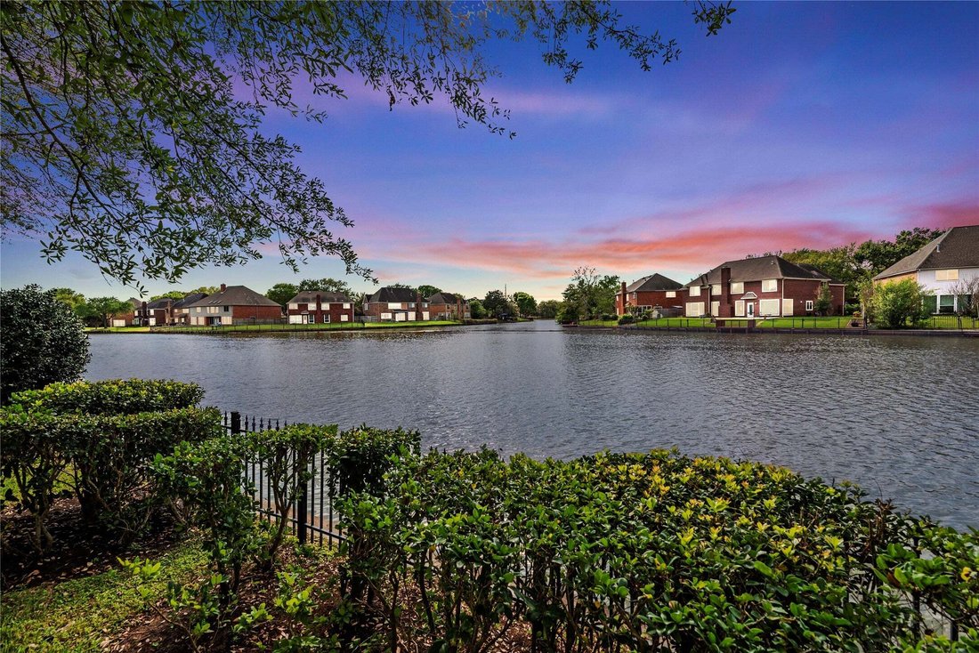 House in Sugar Land, Texas, United States 2 - 18177117