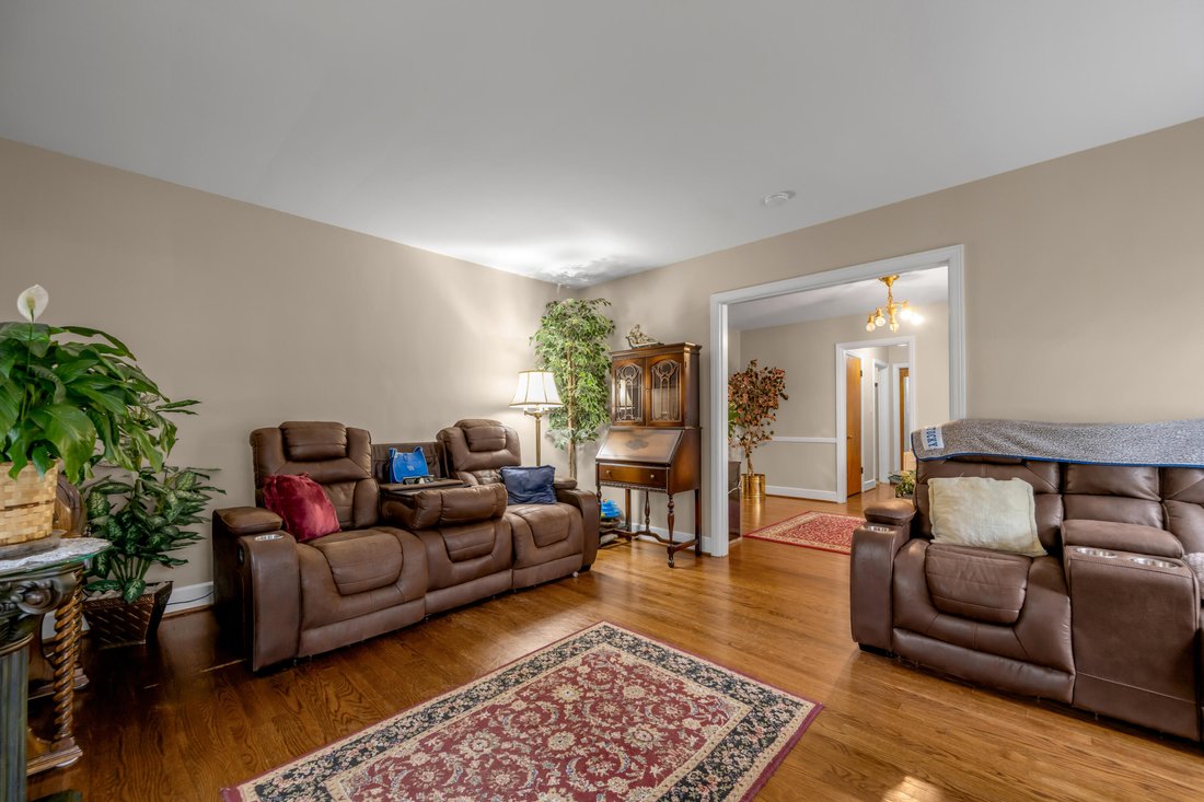 Lexington, Kentucky, United States 5 - 18177499
