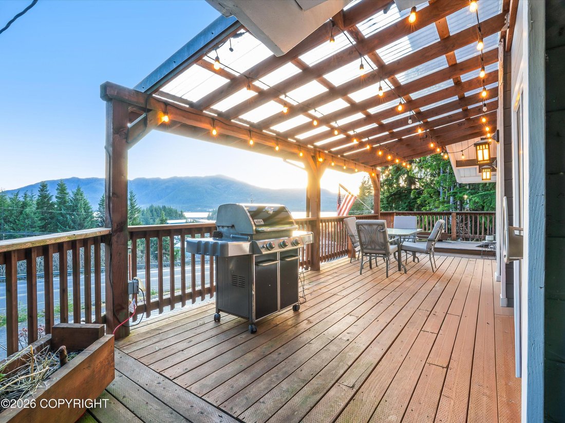 Ketchikan, Alaska, United States 4 - 18175654