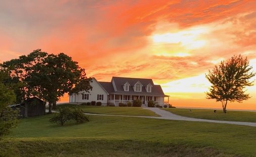 House in Marshall, Arkansas, United States 1