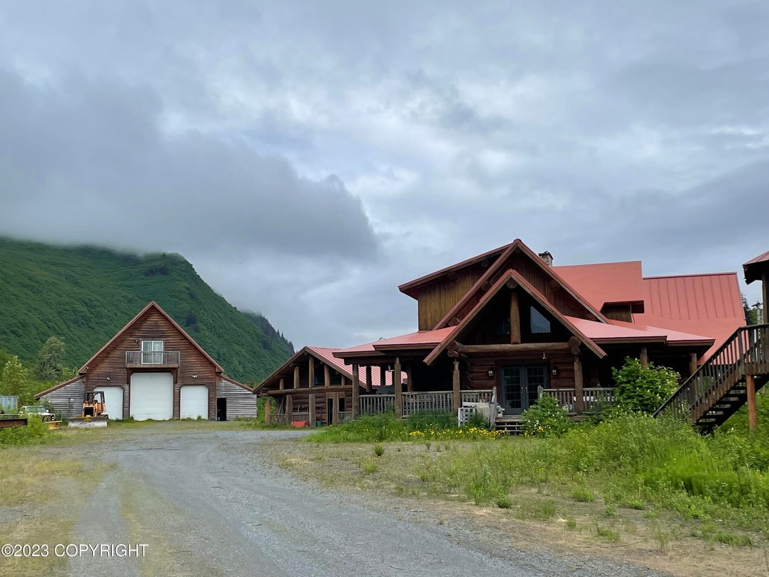 House in Valdez, Alaska, United States 2 - 18176062
