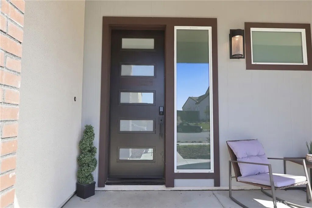 Condo in Fontana, California, United States 2 - 18175446