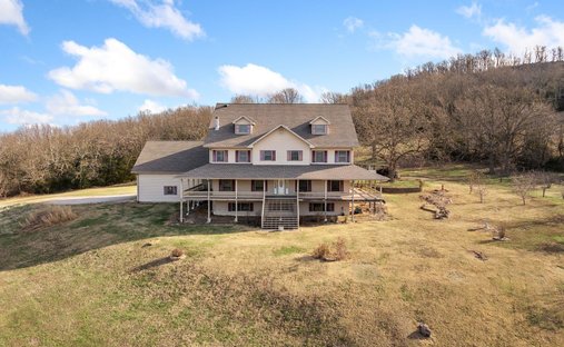 House in Marshall, Arkansas, United States 1