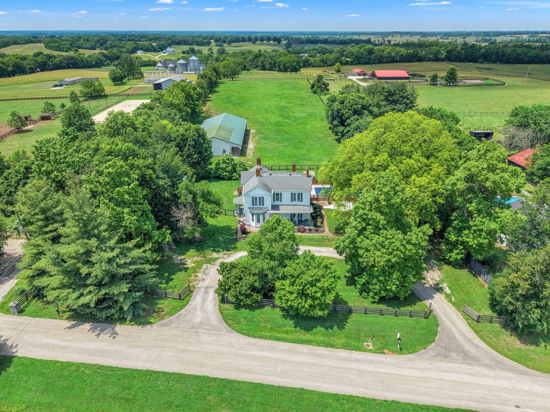 House in Paris, Kentucky, United States 1 - 18176823