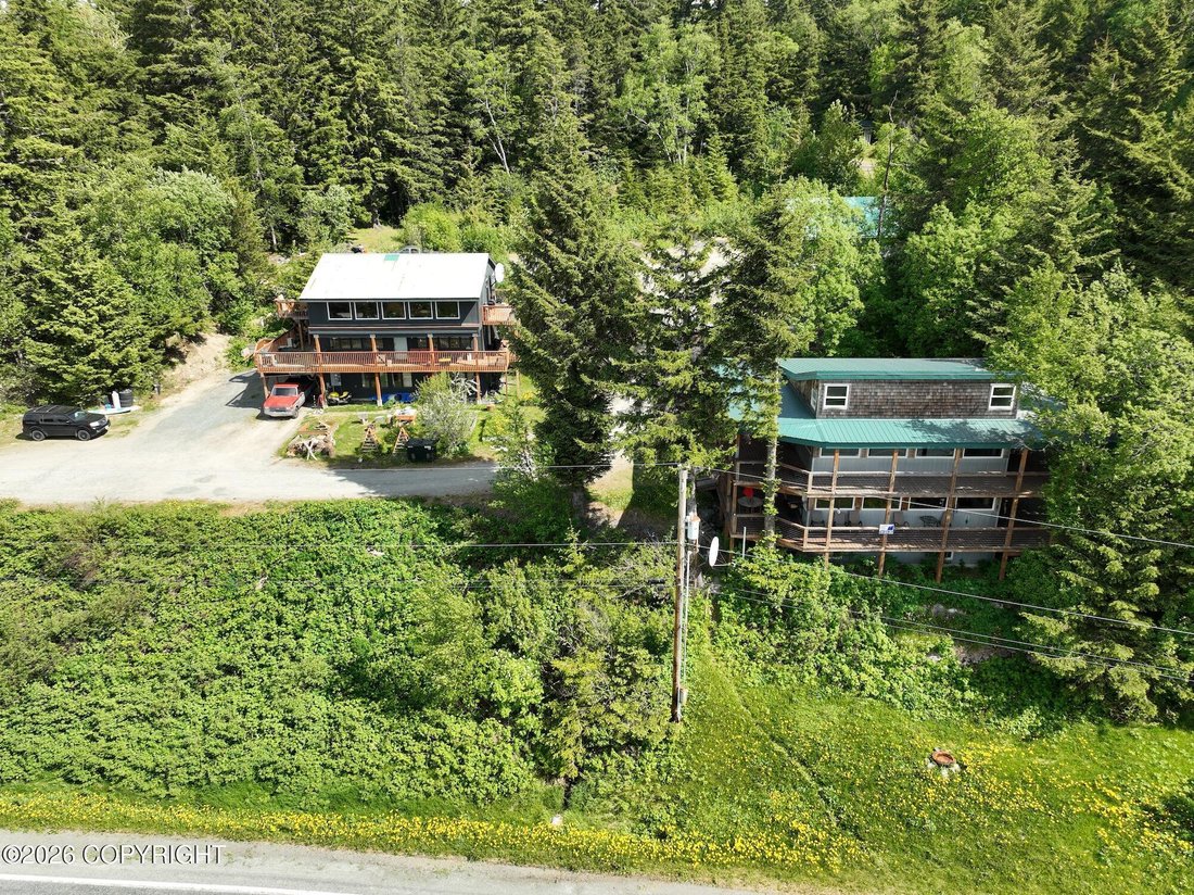 House in Haines, Alaska, United States 2 - 18175514