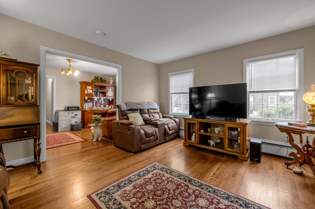 Lexington, Kentucky, United States 4 - 18177499