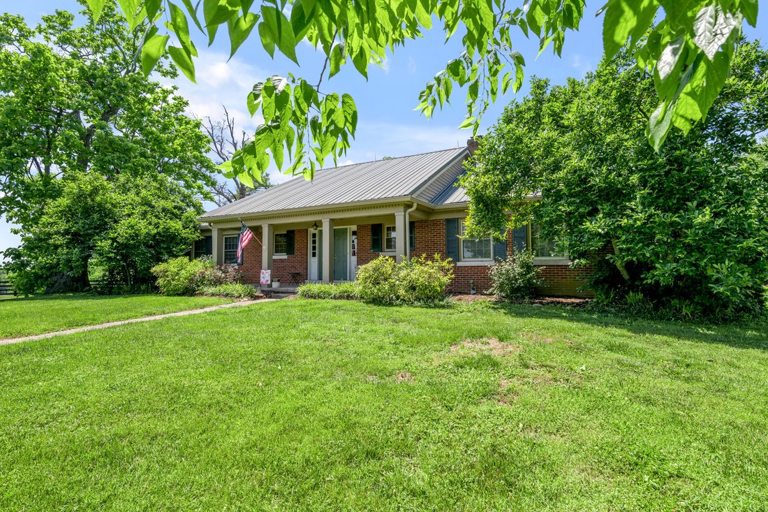 House in Versailles, Kentucky, United States 1 - 18177031