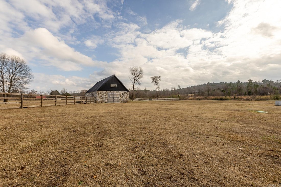 House in Roland, Arkansas, United States 3 - 18176502