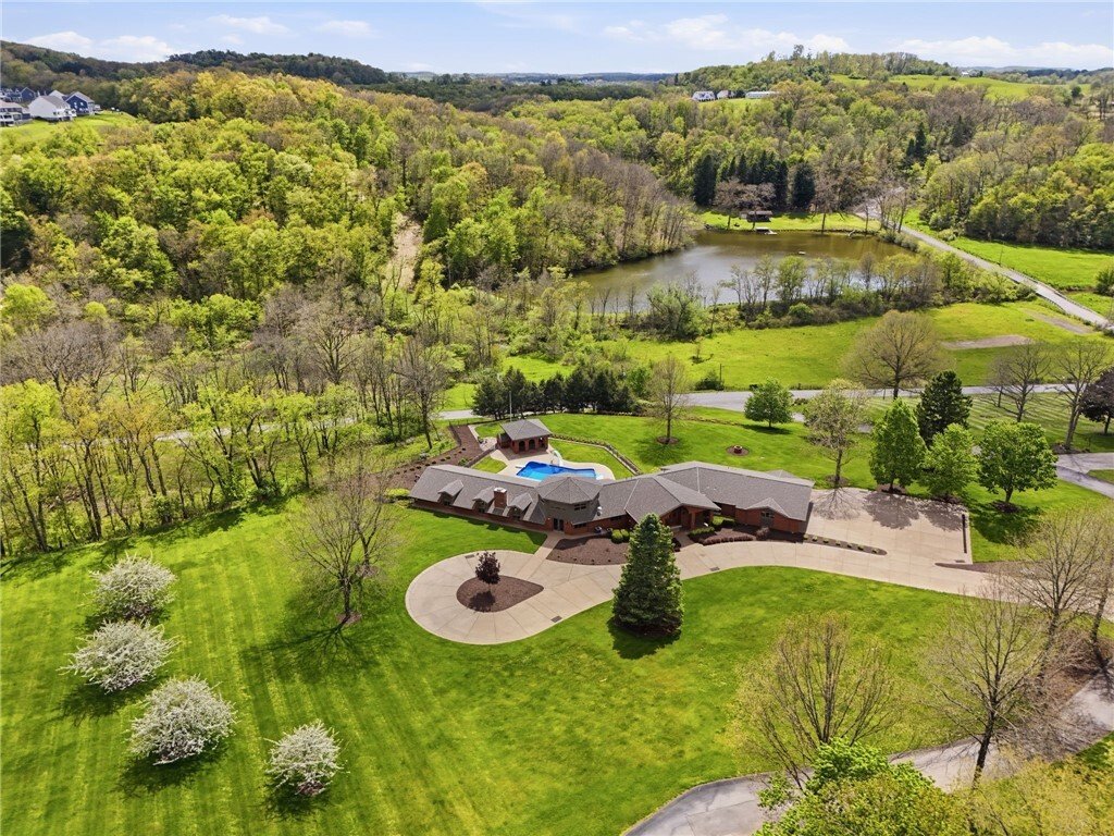 House in Gibsonia, Pennsylvania, United States 1 - 18180669