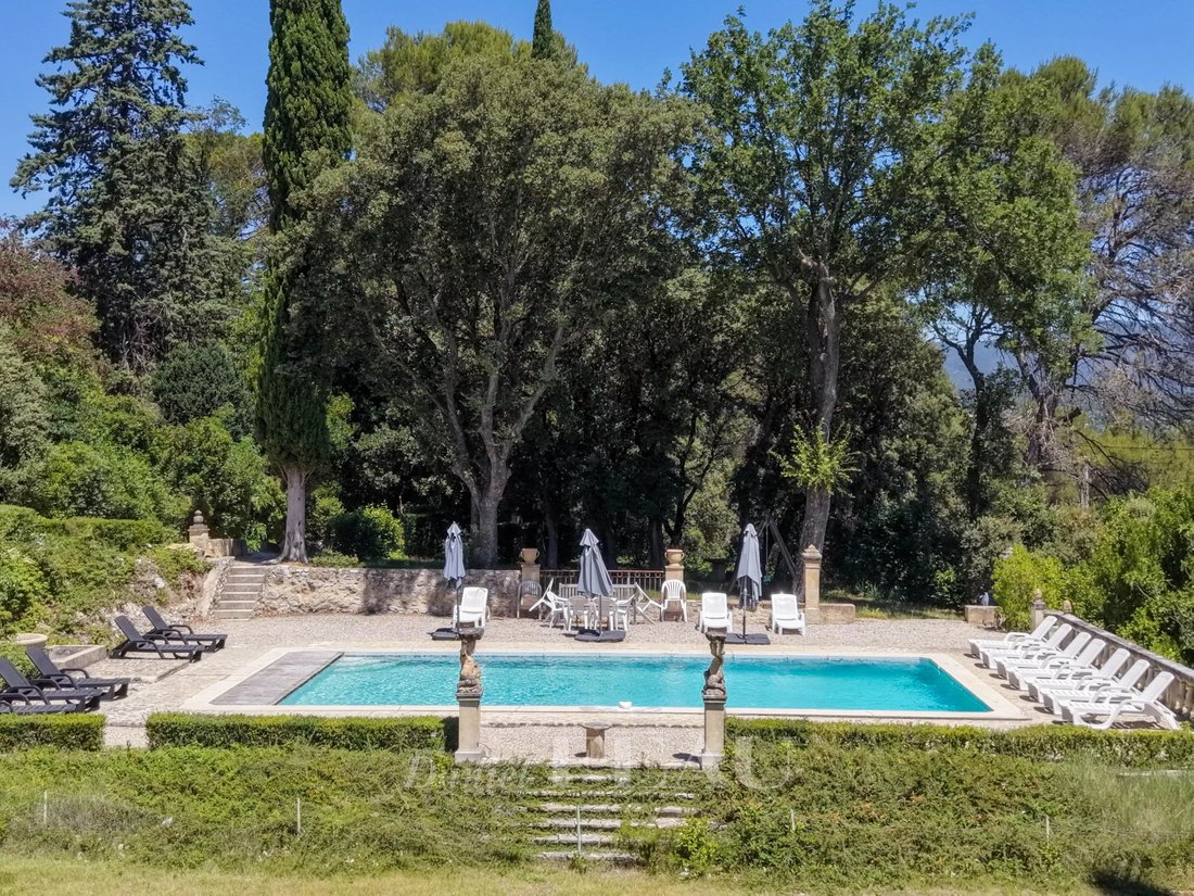 Estate in Granettes-Jauberte-Sainte Anne, Aix-en-Provence, France 4 - 18181441