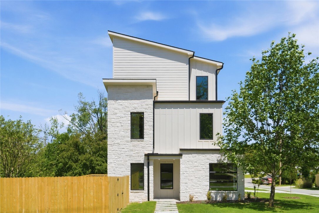 House in Cave Springs, Arkansas, United States 1 - 18180605