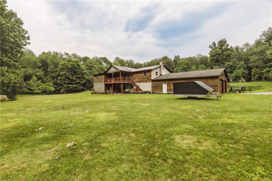 House in Mt Pleasant Twp, Pennsylvania, United States 1 - 18180899