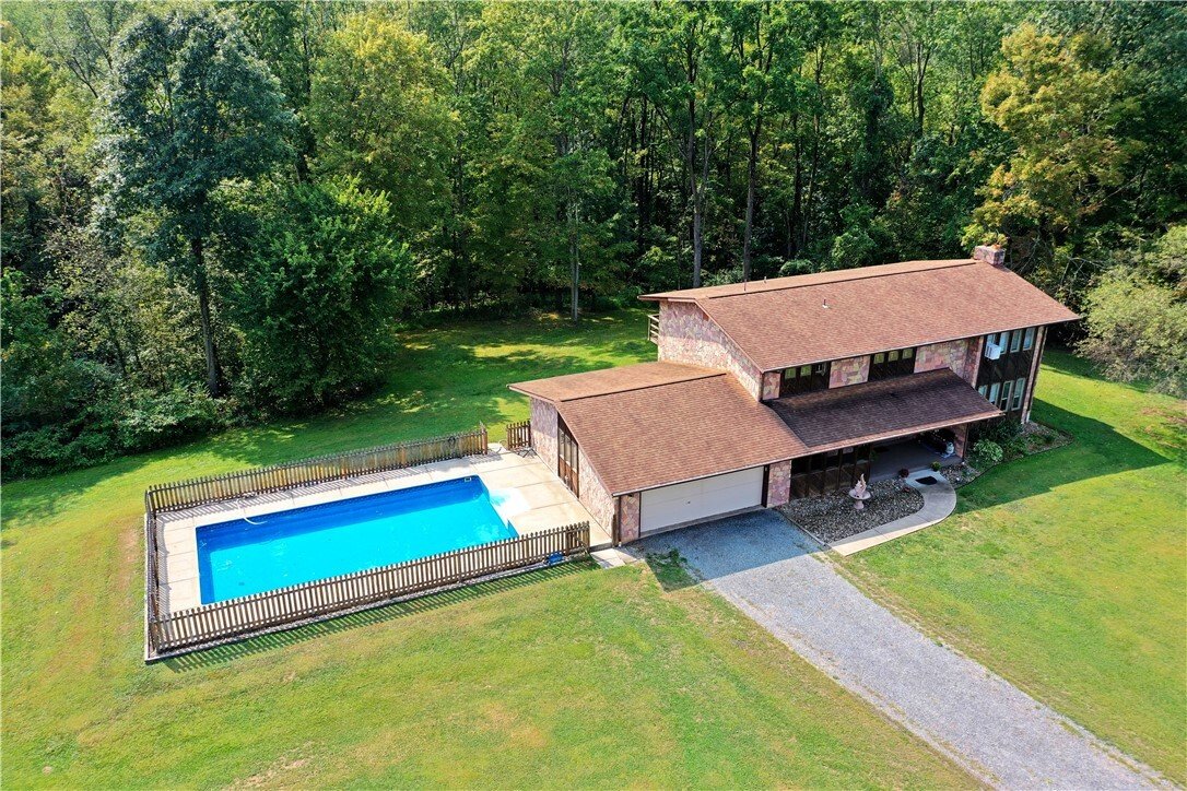 House in Freedom, Pennsylvania, United States 4 - 18180315