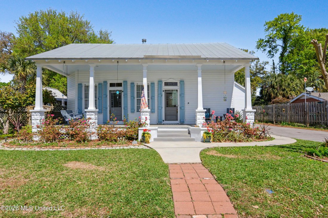 House in Bay St. Louis, Mississippi, United States 1 - 18178935