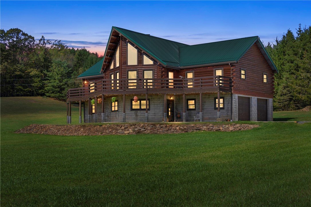 House in Reynoldsville, Pennsylvania, United States 1 - 18180708