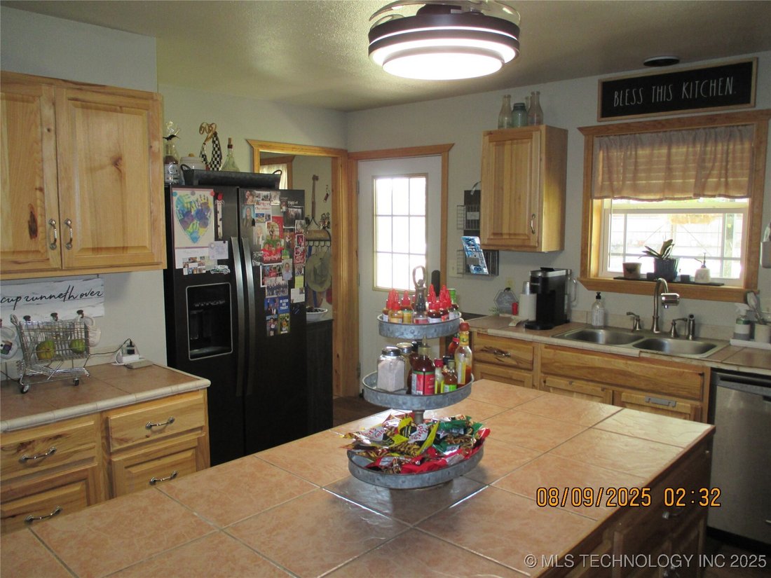 House in Sawyer, Oklahoma, United States 4 - 18178390