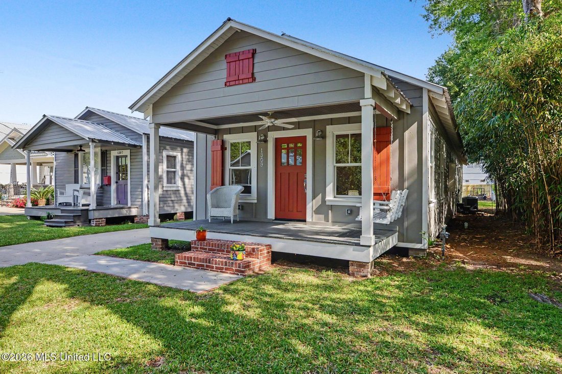 House in Ocean Springs, Mississippi, United States 4 - 18178925