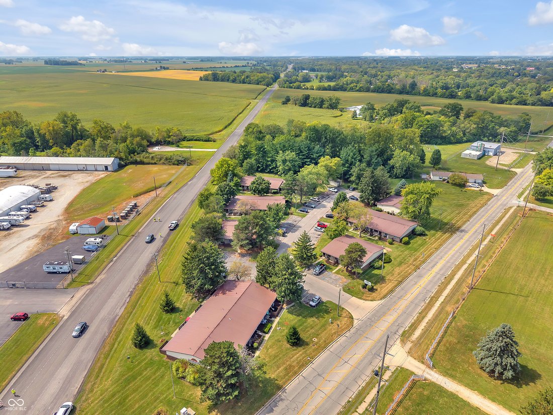 Elwood, Indiana, United States 1 - 18177672