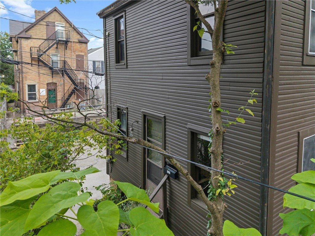 House in Pittsburgh, Pennsylvania, United States 3 - 18180702