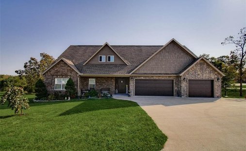House in Maysville, Arkansas, United States 1