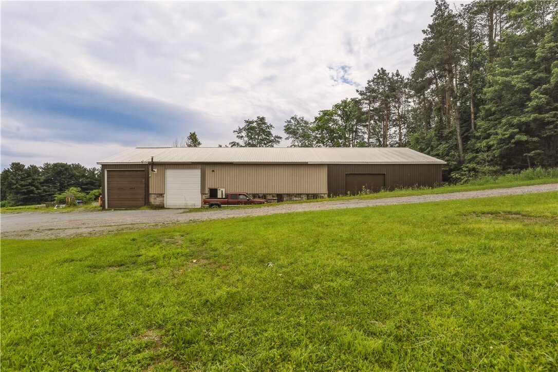 House in Mt Pleasant Twp, Pennsylvania, United States 3 - 18180899